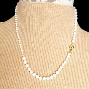 Vtg. Natural Cultured Pearls by Victoria Emerson